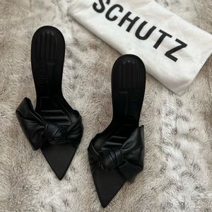 Schutz shoes - never been worn